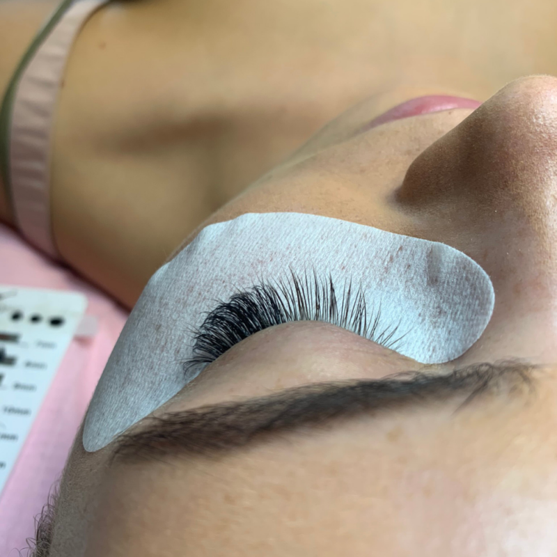 Florence Academy Workshop Nabehandelen Wimperstyling